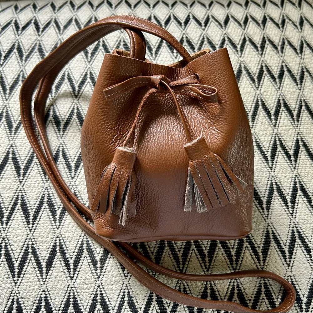Shaffer of Los Angeles, mini crossbody, drawstring, bucket bag. Brown, 7”x6”x3”